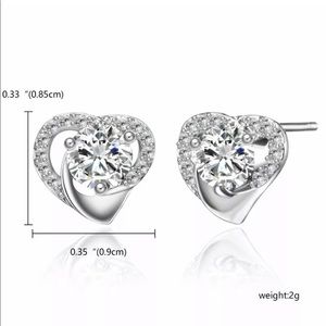 💗Gorgeous New Geometric Crystal Stud Earrings